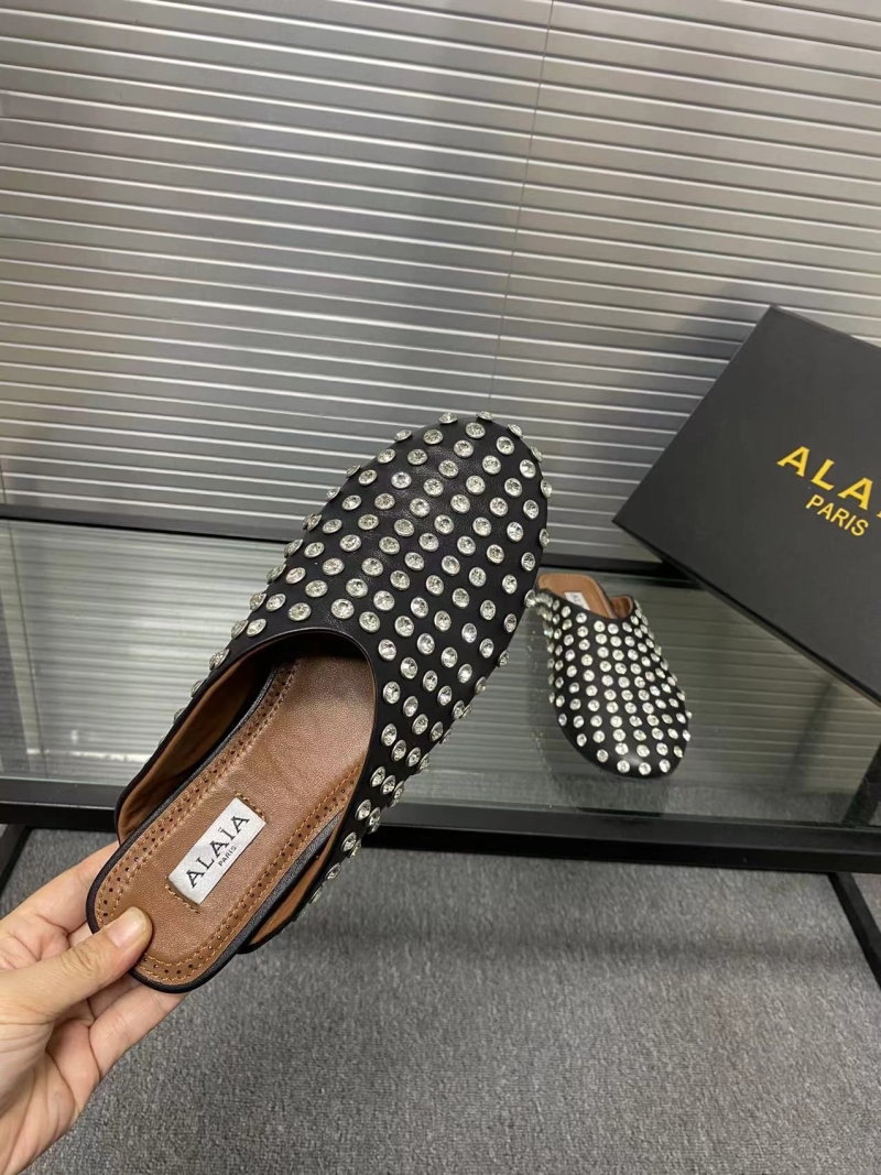 Alaia Flat Shoes